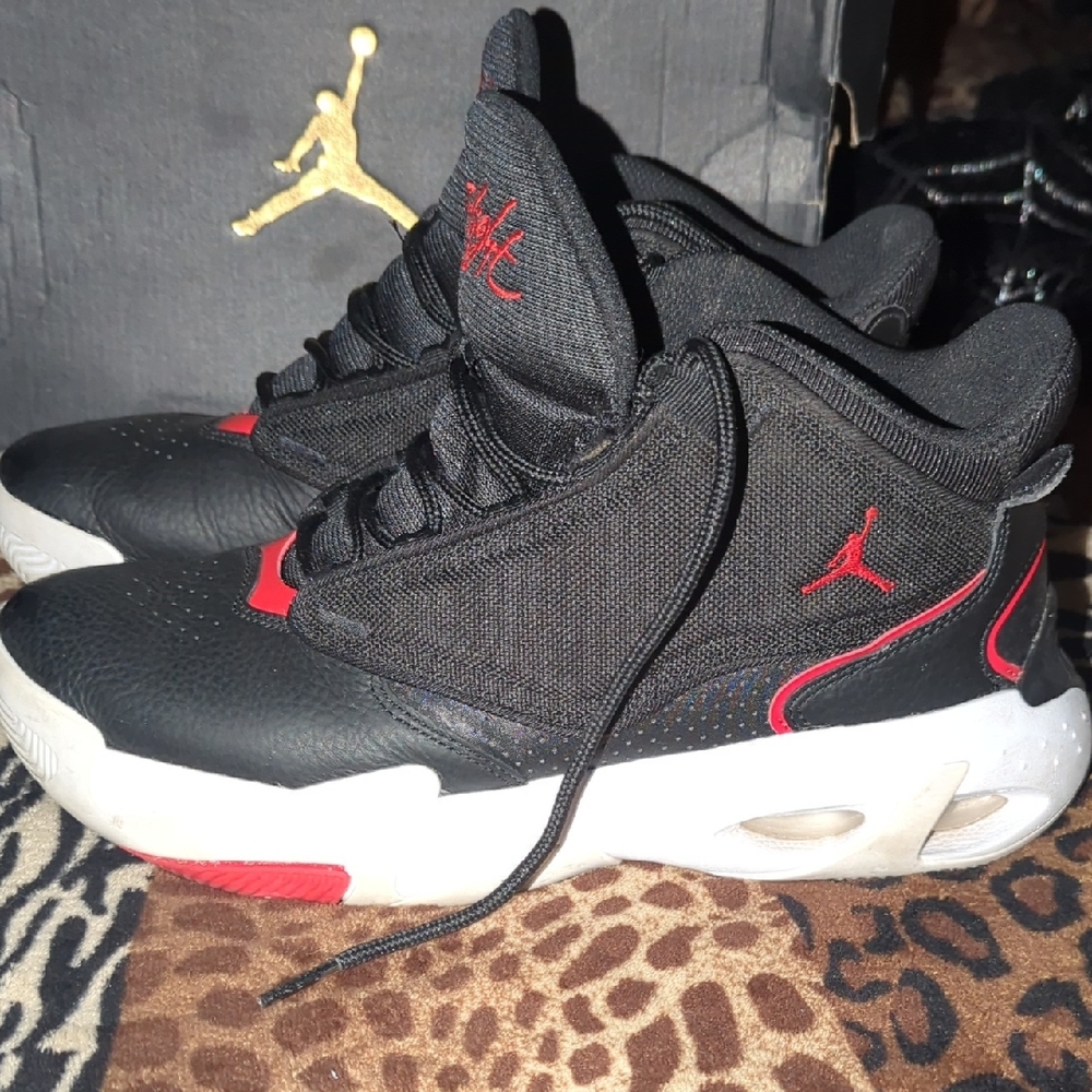 Nike Black and Red Men's Sneakers